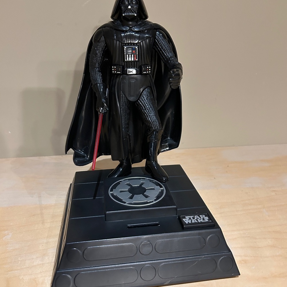 Star Wars Darth Vader Figure